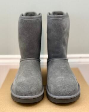 UGG Short Bailey Leather Bow Boots Charcoal Women’s Size 7 NIB